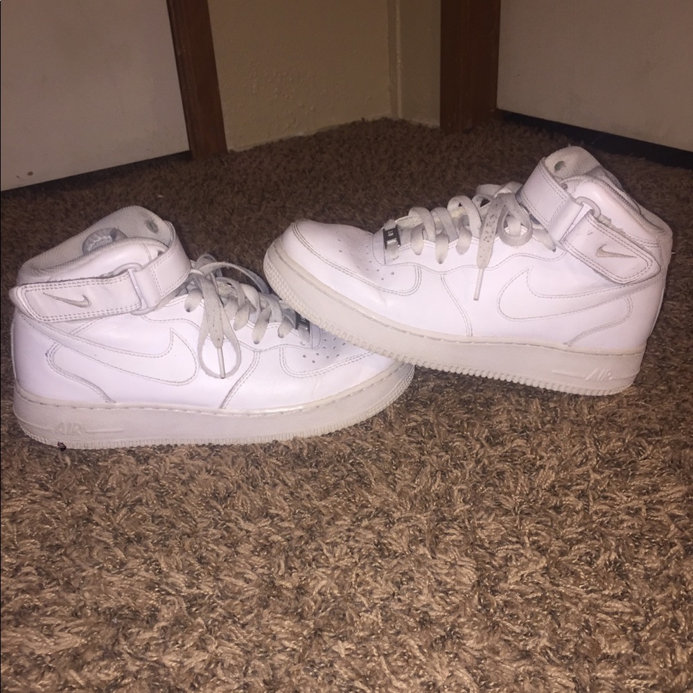 Nike Air Force  1’s (mid)